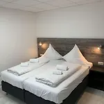 Casino Hotel 2*